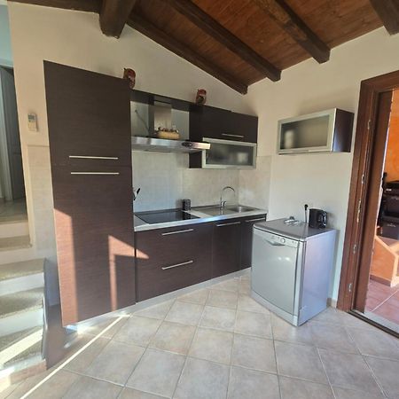 Trilocale Climatizzato L'Oleandro Tanaunella Exterior foto